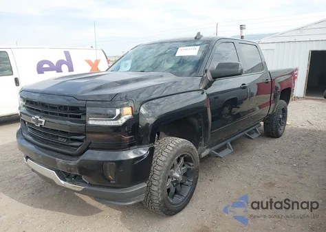 2018 Chevrolet Silverado 1500 2Lt z USA, uszkodzony, nr VIN 3GCUKREC1JG459201